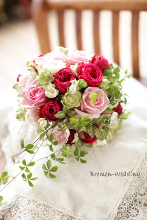 フーシャピンクのラウンドブーケ