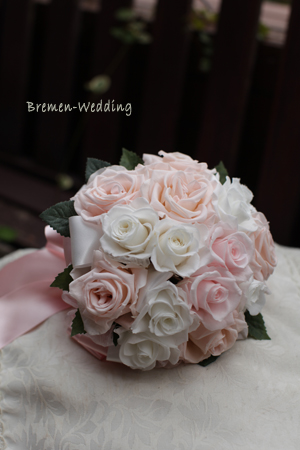 パステルピンクのラウンドブーケ