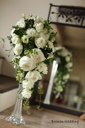 シェドゥーブルのキャスケードブーケ