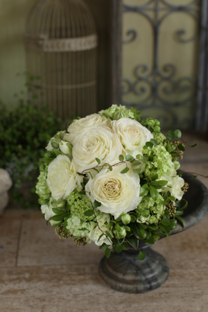 ラナンキュラスのラウンドブーケ