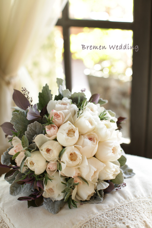 バラのラウンドブーケ