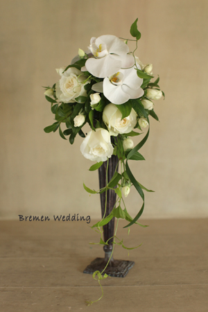 コチョウランのスレンダーブーケ