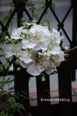 コチョウランのラウンドブーケ