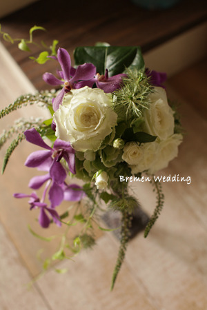 バラと洋らんのブーケ