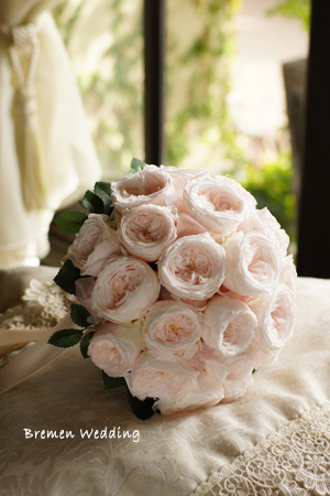 オールドローズのラウンドブーケ