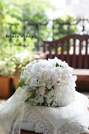 芍薬のクラッチブーケ