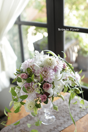 ダリアのクレッセントブーケ