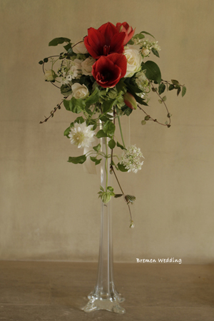 赤いアマリリスのブーケ