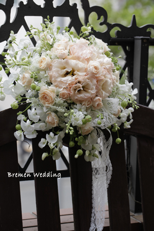 トルコキキョウとサマースイートピーのブーケ