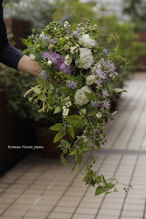 ナチュラルなクラッチブーケ