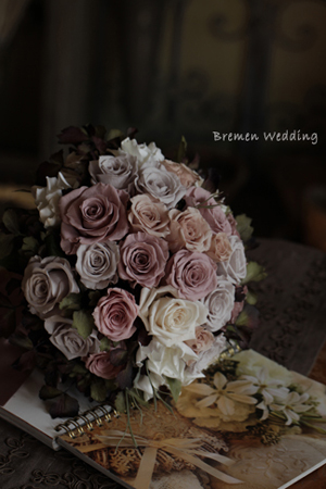 ニュアンスバラで作るアンティーク調のブーケ