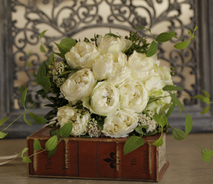 バラ「ピースオブマイハート」のブーケ