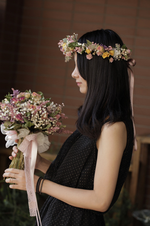 シャビーでシックなドライフラワーのブーケ＆花冠