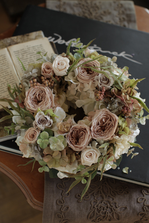 プリザーブドフラワーのリース