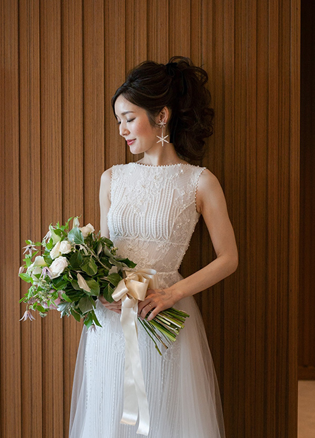 ブーケを持つ花嫁